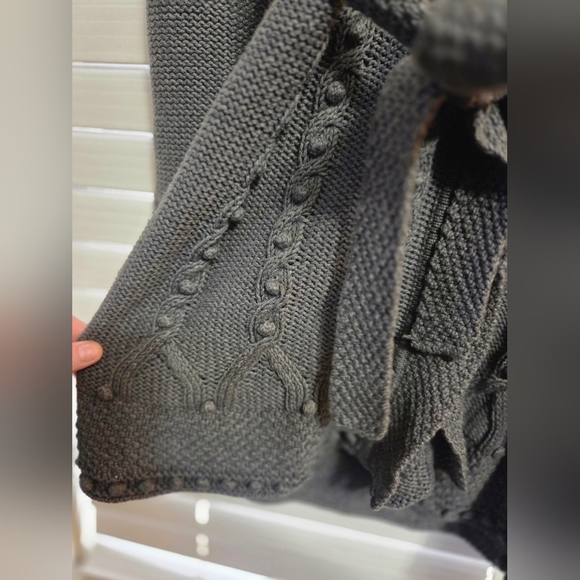 Cynthia Steffe Womend Gray Cardigan Sweater EUC Size M - Picture 5 of 11